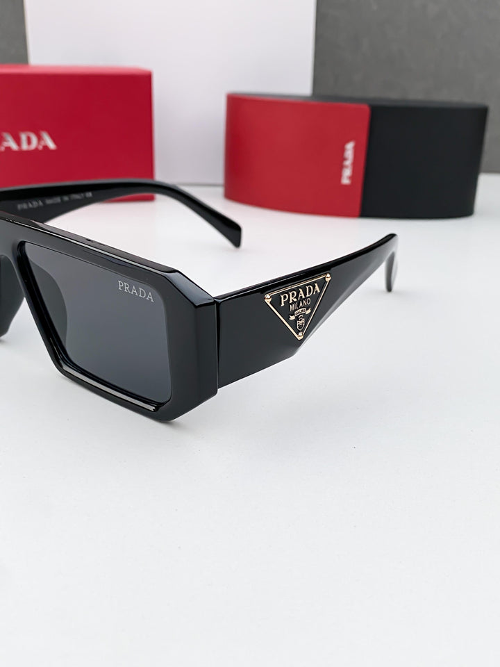 Prada 132 Black