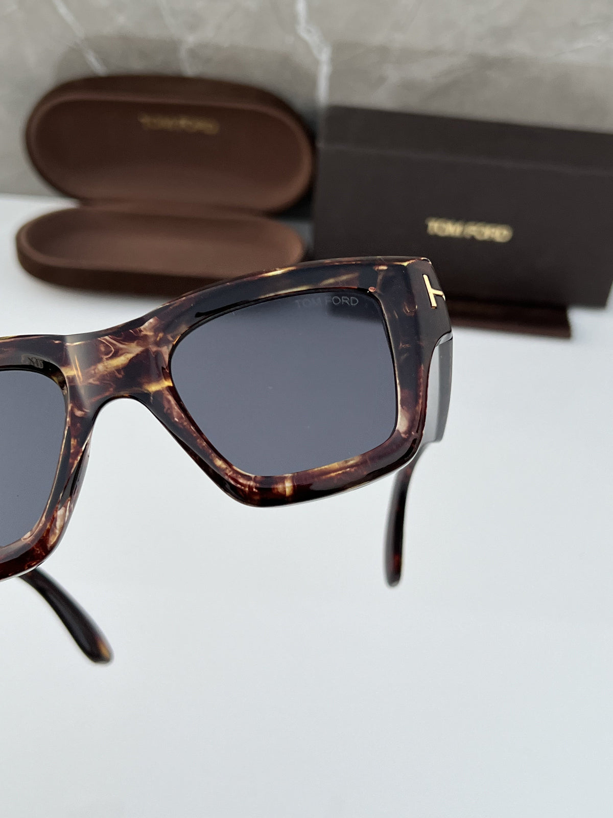 Tomforrd 4184 Tiger Black