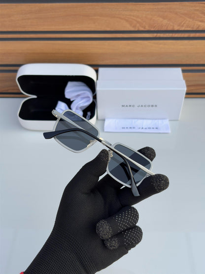 MARCC JACOBBS 507 SILVER BLACK