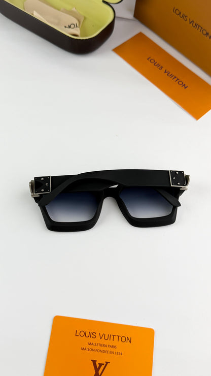 Louiis Vuiiton 65N Black