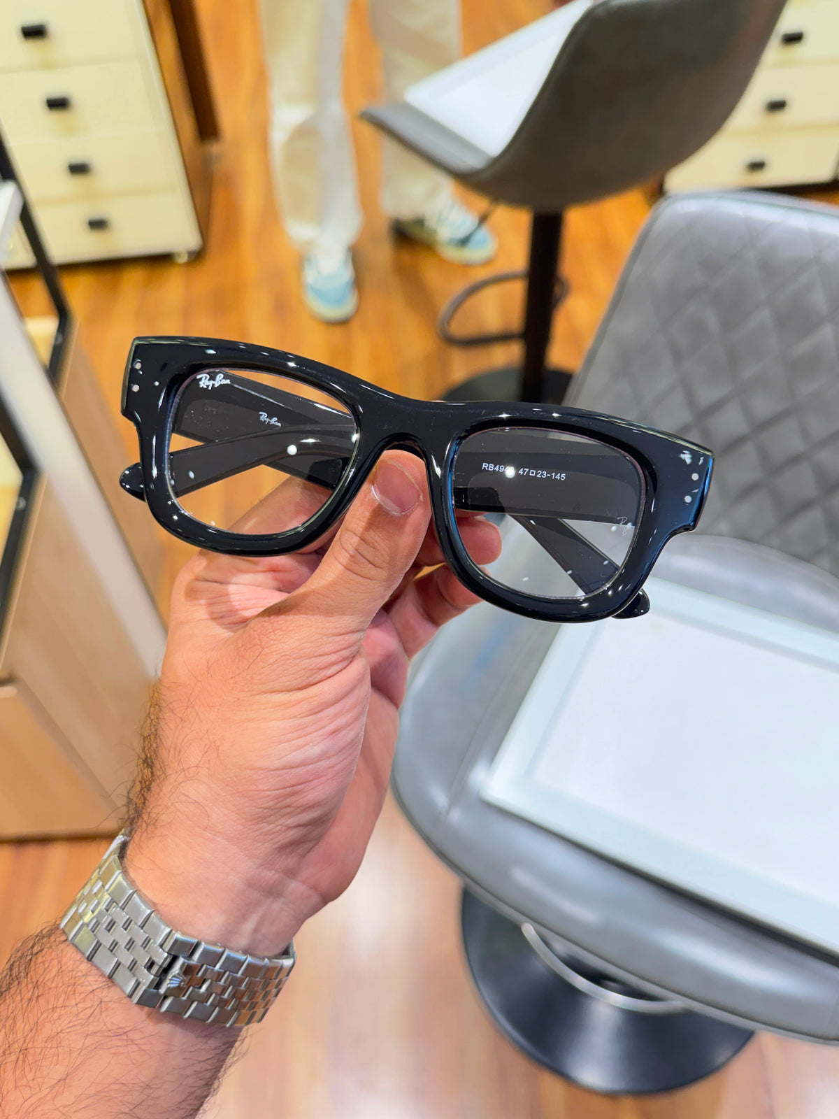 Rayy_Bann 4940 Black Puffer Frame