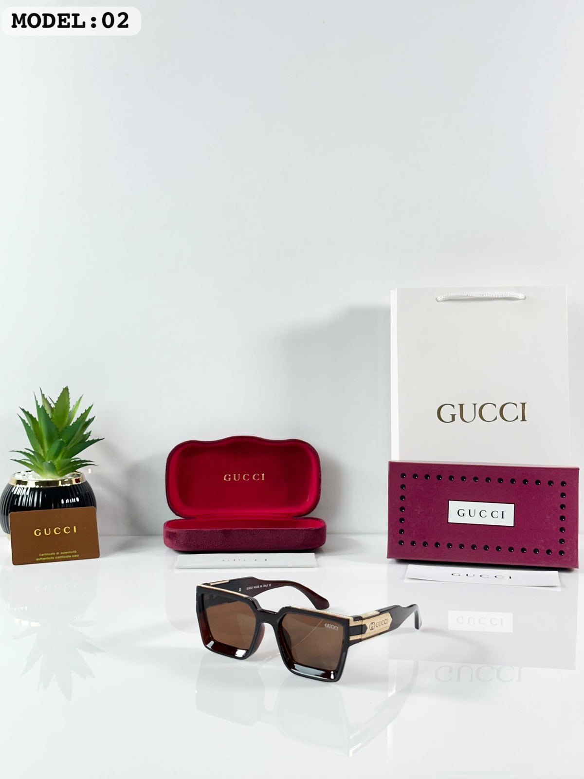 Guccii 02 Gold/Brown