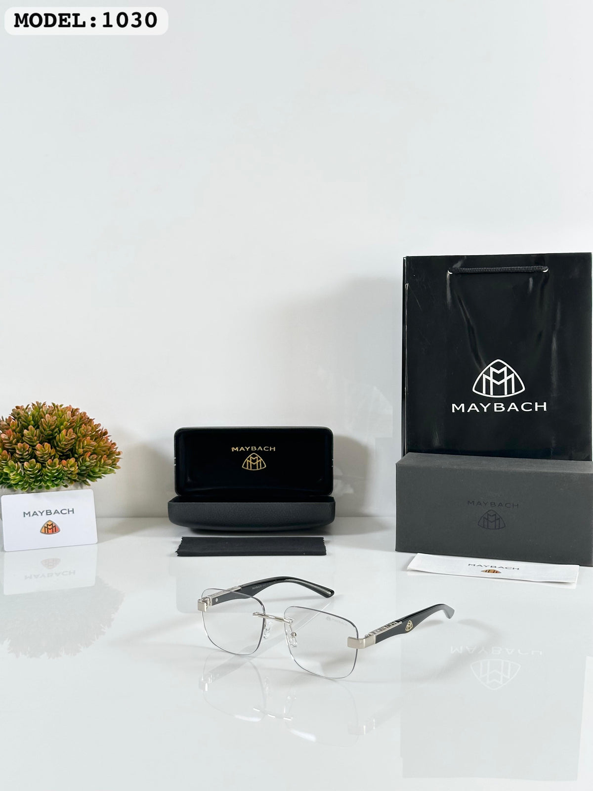 Maybach 1030 Black Silver