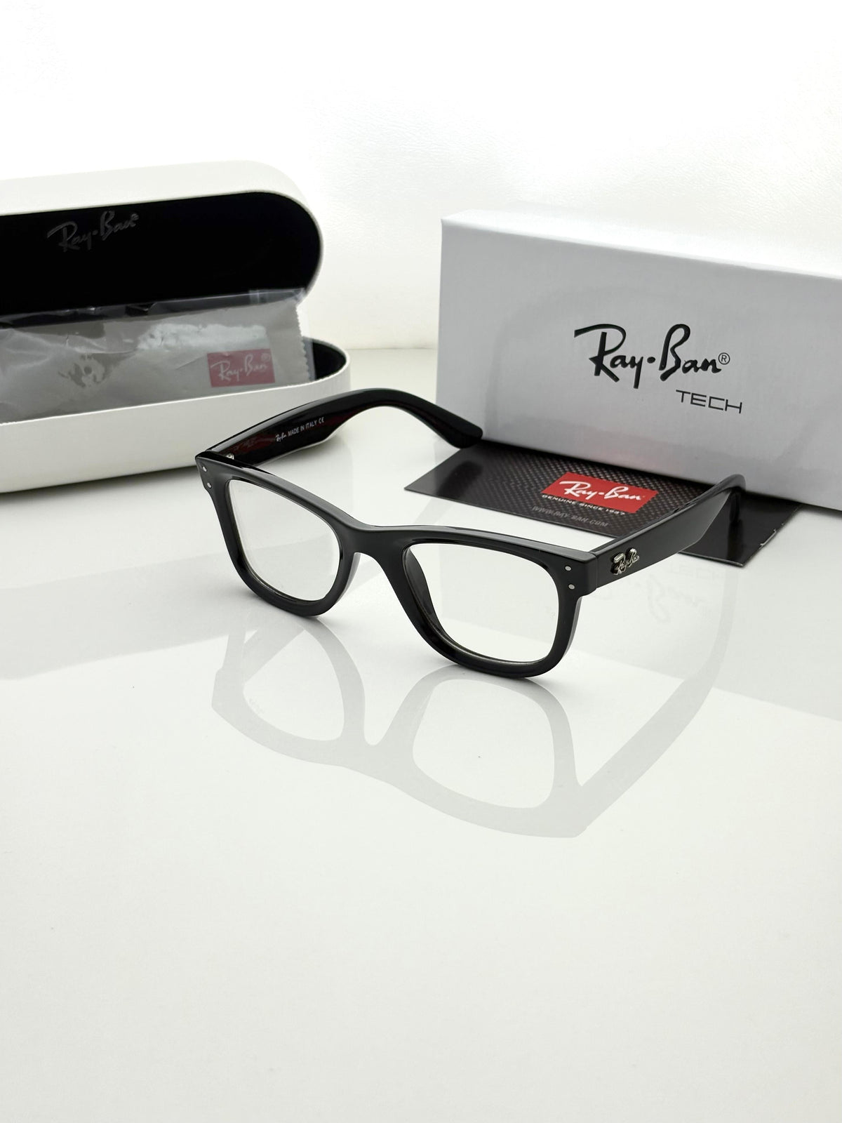 Raybann 0502 Reverse Black Frame