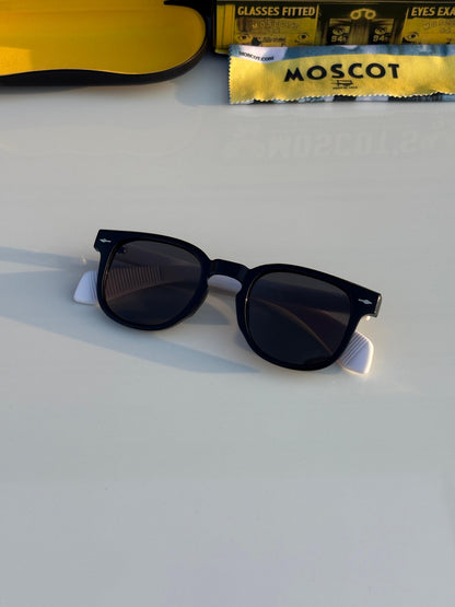 Moscott 120 White/Black