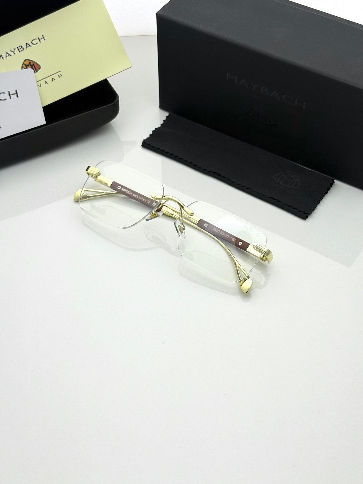 Maybachh 2500 Gold Plano