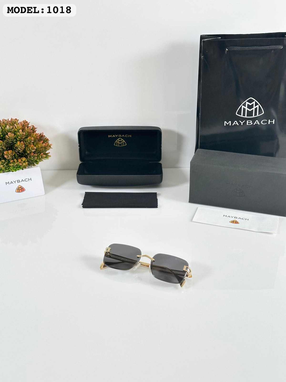 Maybach 1018 Gold/Black