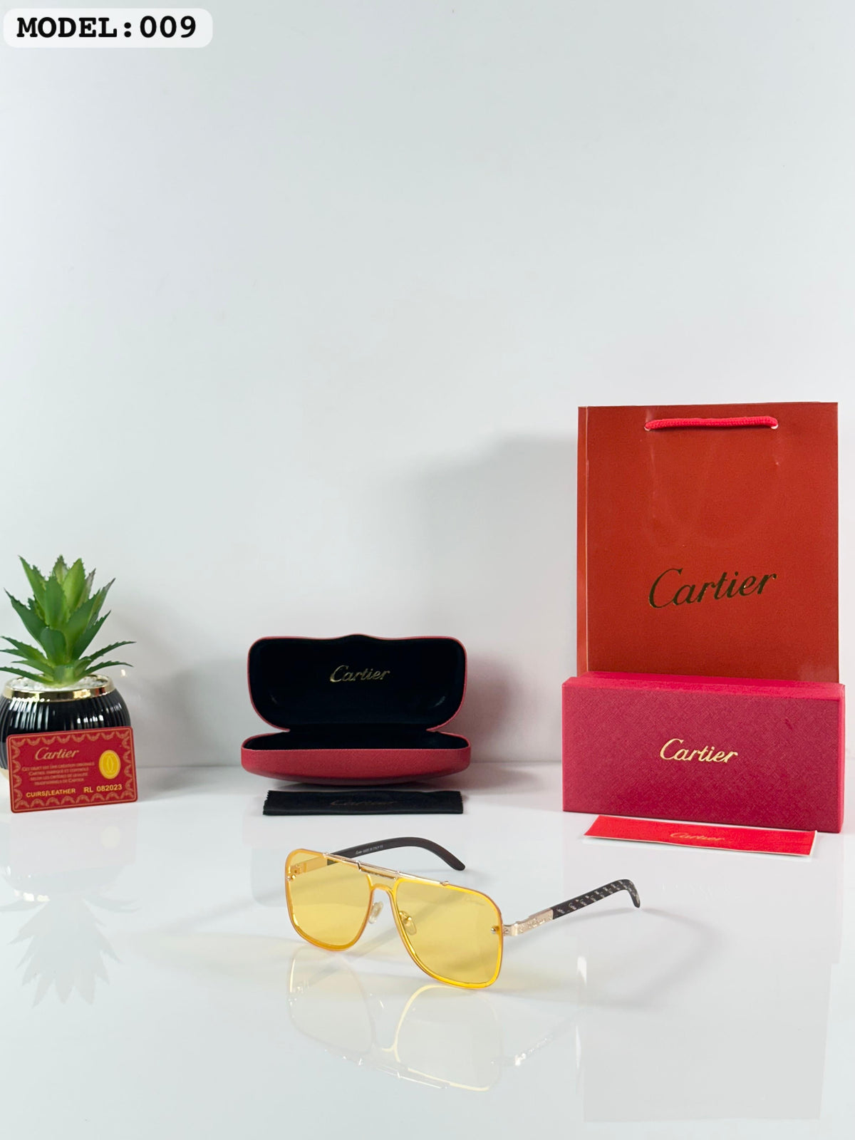 Cartier 009 Gold/Yellow