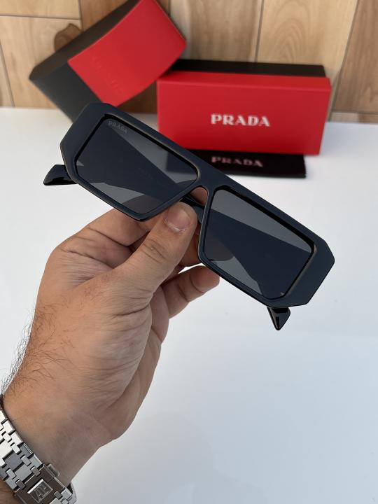 Prada 08 Black