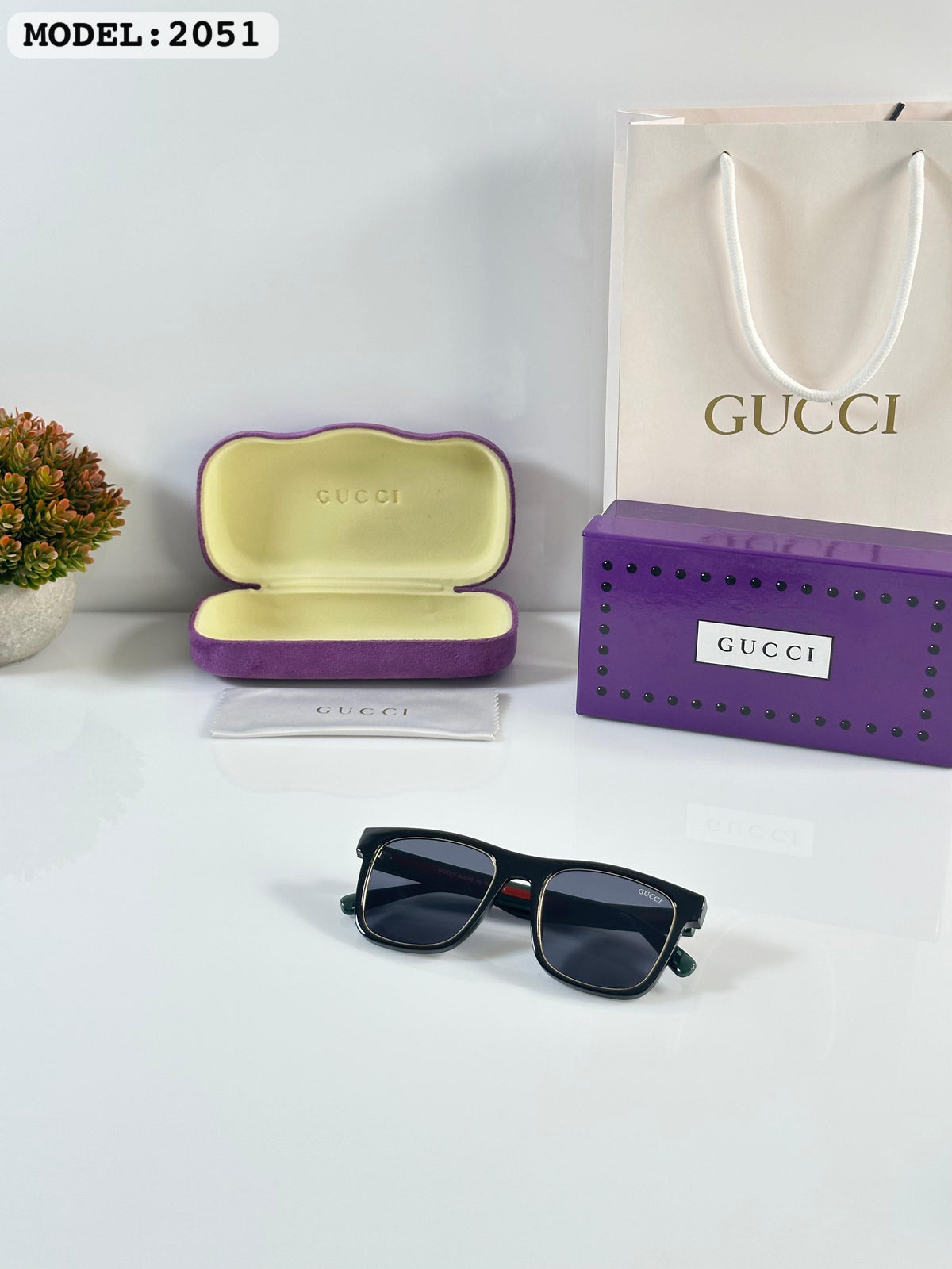 Guccii 2051 Black