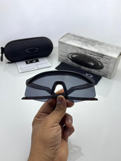 Oakle.y 4929 Black