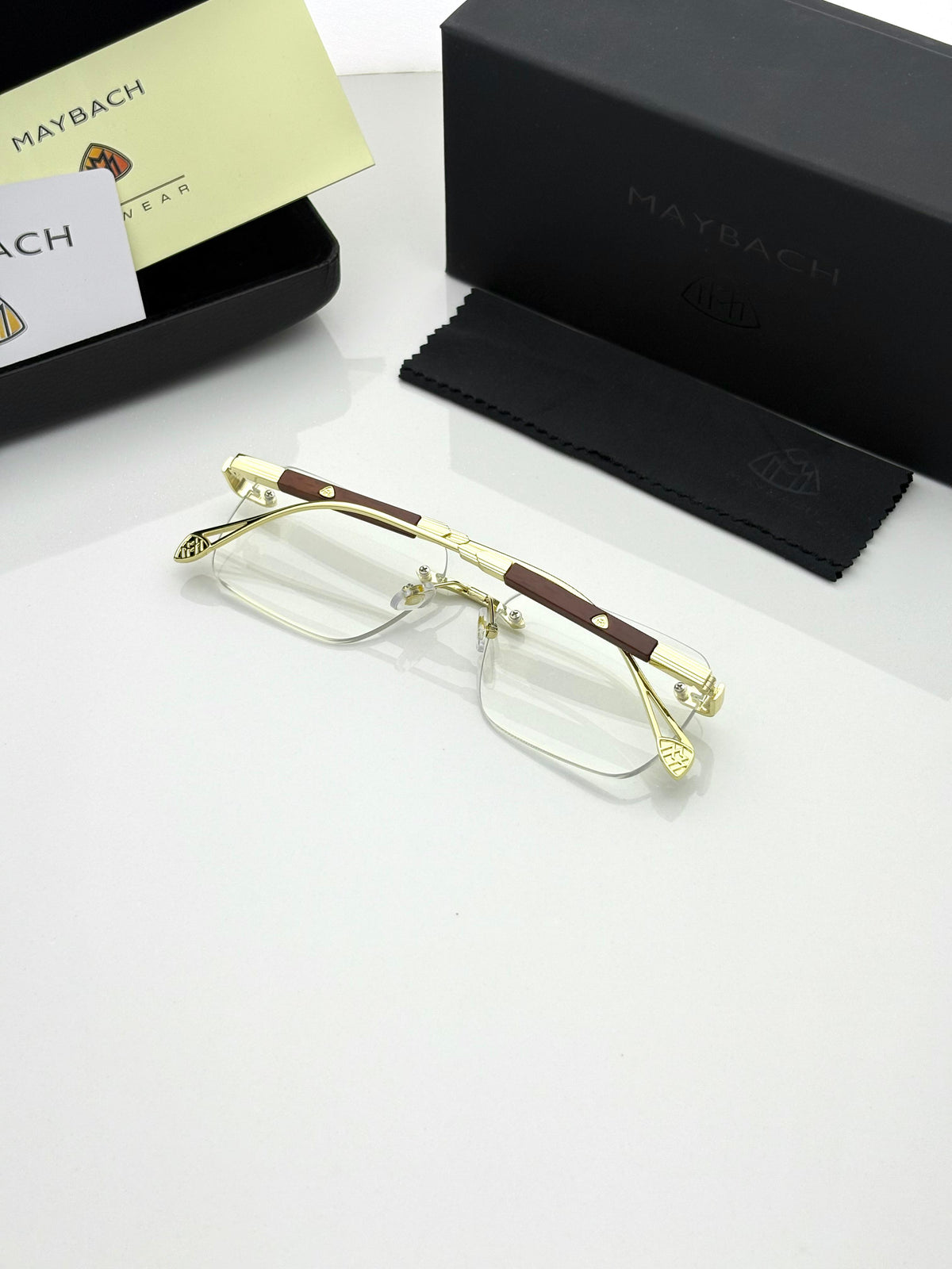 Maybachh 2500 Gold Plano