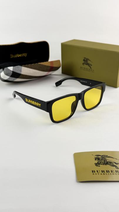 Burrberry 4458 Black Yellow